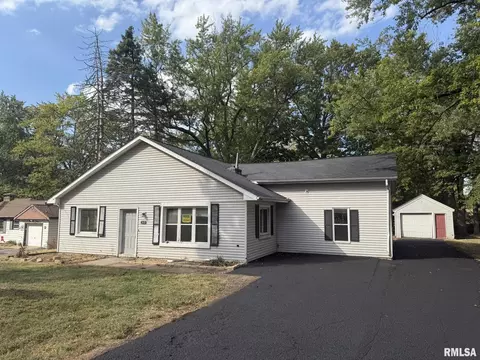 5419 N Sherwood Ave, Peoria, IL 61614