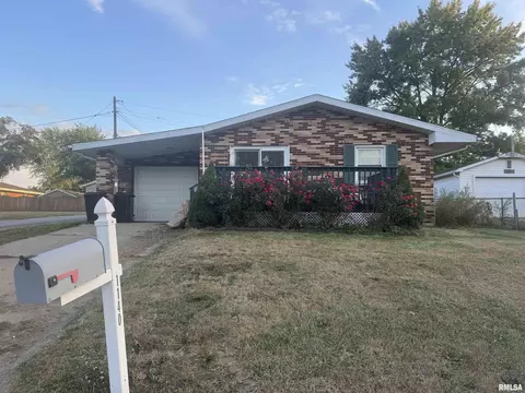 1140 E Myrtle St, Canton, IL 61520 photo 2