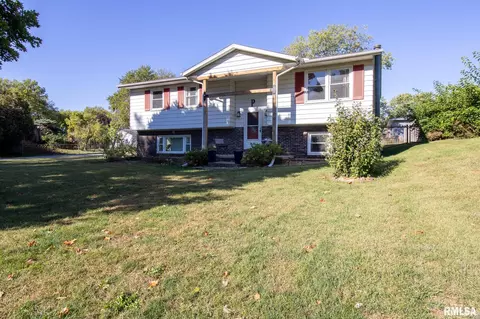 17511 N Oaklawn Ave, Chillicothe, IL 61523