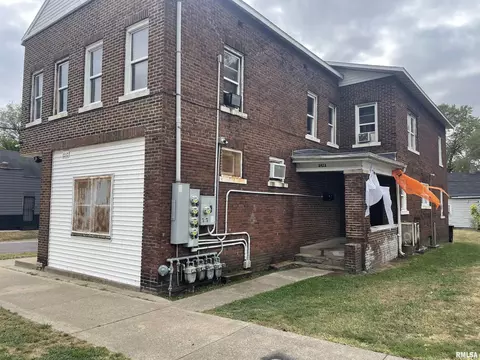 1421 S Livingston St, Peoria, IL 61605
