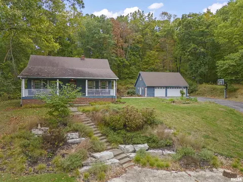 1227 E Hallock Hollow Rd, Chillicothe, IL 61523