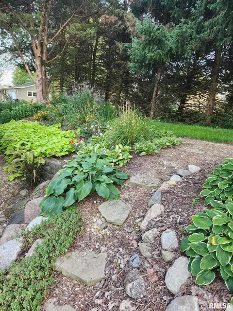 608 W Burton Ave, Eureka, IL 61530 photo 26