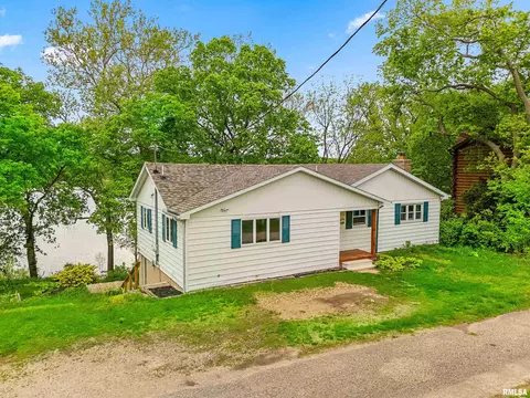 7 Sycamore Bay Rd, Lacon, IL 61540