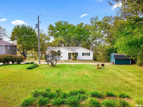 7 Sycamore Bay Rd, Lacon, IL 61540