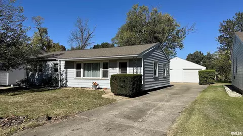 2625 W Kansas St, Peoria, IL 61603