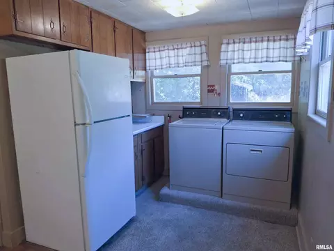 Other - 283 W Walnut St, Canton, IL 61520 photo 3 of 16