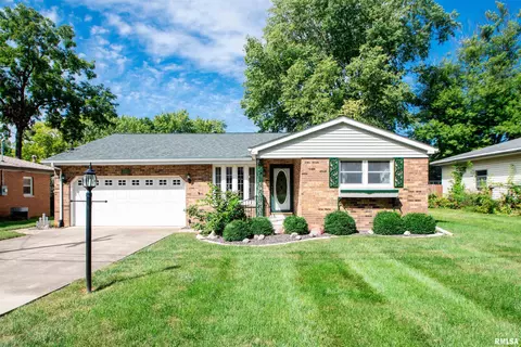 307 N Toepfer St, Tremont, IL 61568