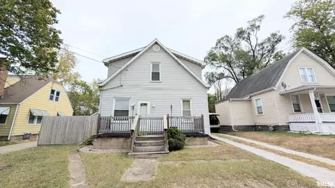 315 Pekin Ave, East Peoria, IL 61611