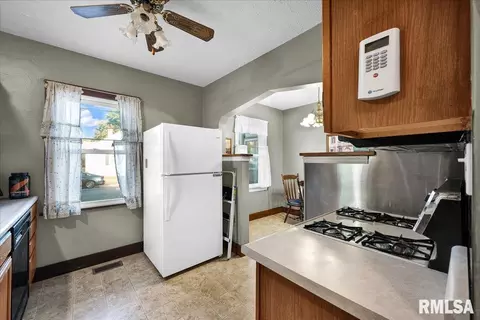 511 E Pasadena Ave, Peoria, IL 61603 photo 7