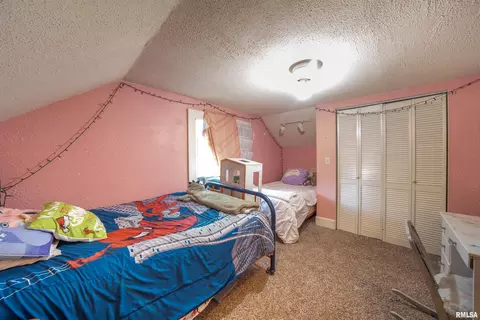 Bedroom - 806 E Monroe St, Bloomington, IL 61701 photo 6 of 6