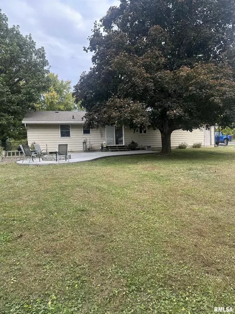 2200 Oak Dr, Eureka, IL 61530 photo 8