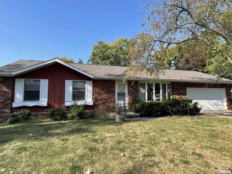 751 Fillmore St, Morton, IL 61550