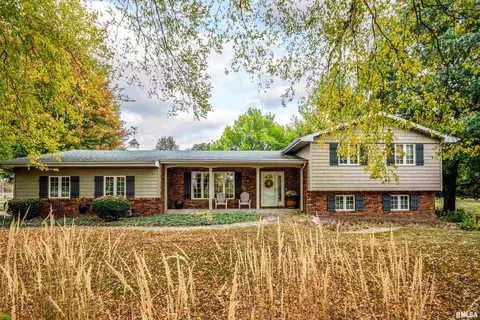 8320 N Blackbridge Rd, Edwards, IL 61528