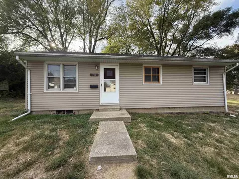 716 N Albert St, Macomb, IL 61455