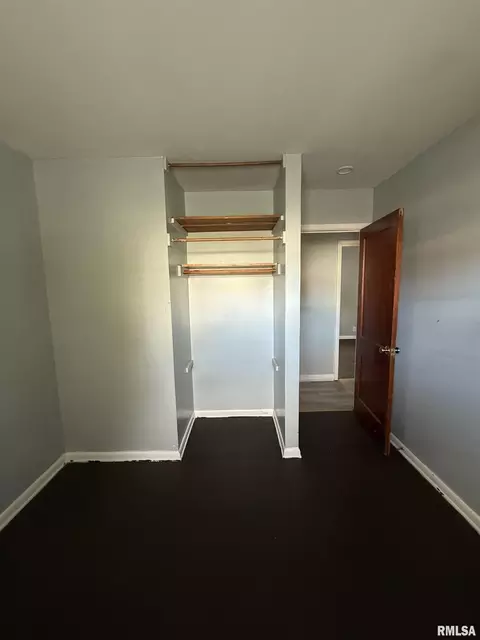 716 N Albert St, Macomb, IL 61455 photo 8