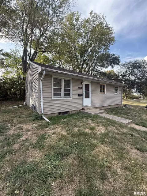716 N Albert St, Macomb, IL 61455 photo 14