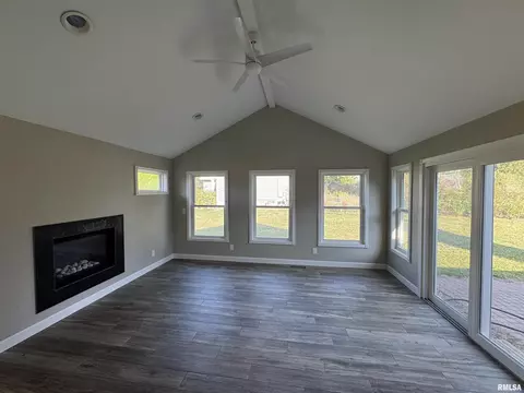 707 Devonshire Rd, Washington, IL 61571 photo 8