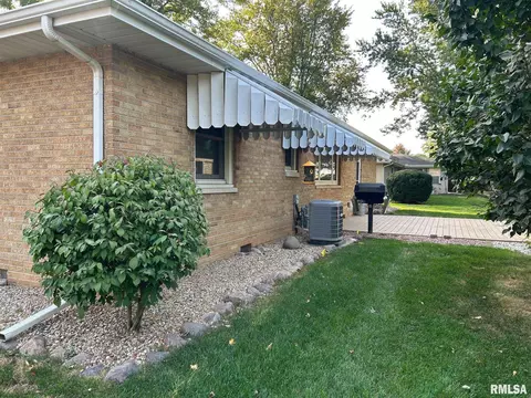 121 Jay Ave, Morton, IL 61550 photo 6