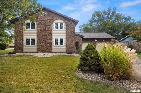 430 N Montana Ave, Morton, IL 61550