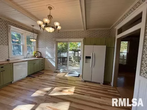 Other - 827 E Carroll St, Macomb, IL 61455 photo 7 of 35