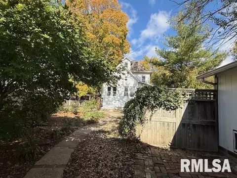 Other - 827 E Carroll St, Macomb, IL 61455 photo 28 of 35