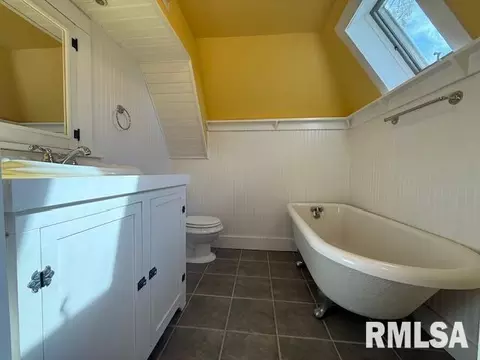 Other - 827 E Carroll St, Macomb, IL 61455 photo 23 of 35