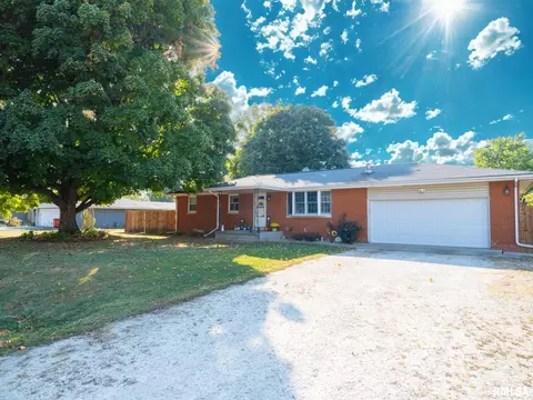 409 N Kellogg St, Yates City, IL 61572