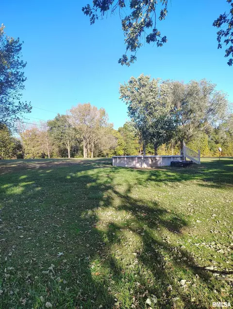 Other - 26588 Maplewood Ln, Canton, IL 61520 photo 14 of 17