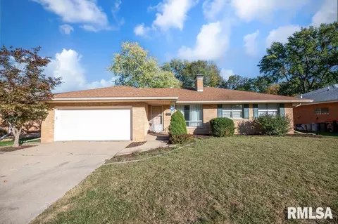 4212 N Keenland Ave, Peoria, IL 61614