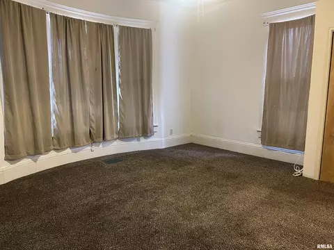 Other - 332 W Calhoun St, Macomb, IL 61455 photo 3 of 4