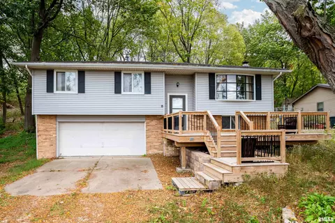 1100 Upper Spring Bay Rd, East Peoria, IL 61611