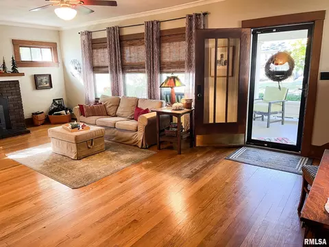 Other - 607 S Main St, Eureka, IL 61530 photo 6 of 12