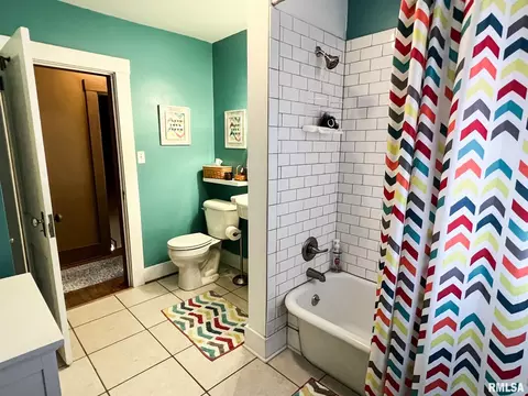 Bath - 607 S Main St, Eureka, IL 61530 photo 6 of 7