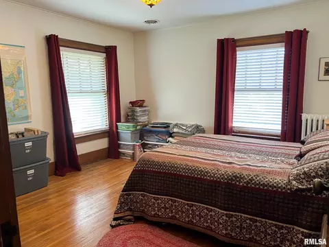 Bedroom - 607 S Main St, Eureka, IL 61530 photo 2 of 4