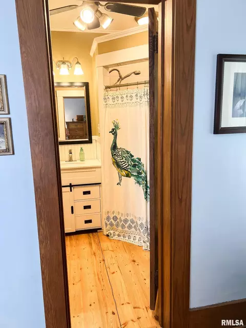 Bath - 607 S Main St, Eureka, IL 61530 photo 1 of 7