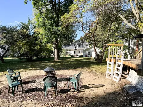 Exterior - 607 S Main St, Eureka, IL 61530 photo 10 of 16