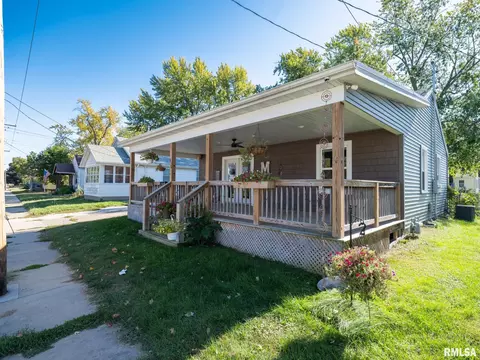 836 E Ash St, Canton, IL 61520 photo 55