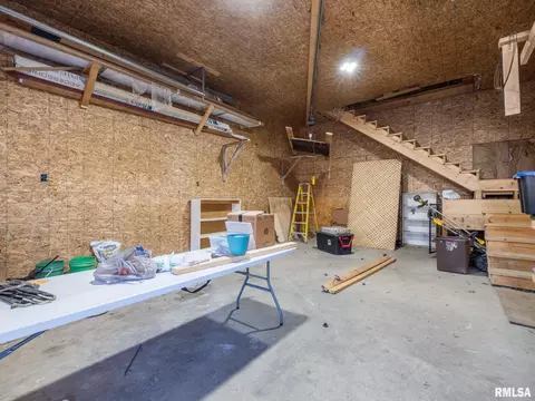 836 E Ash St, Canton, IL 61520 photo 42