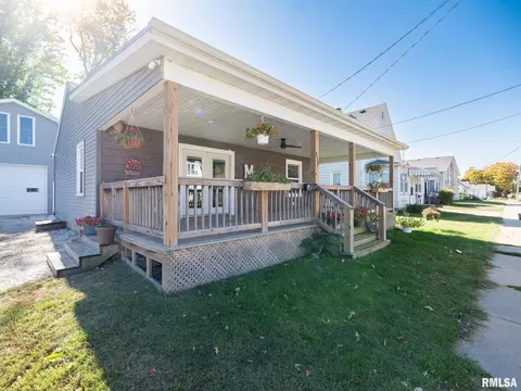 836 E Ash St, Canton, IL 61520 photo 54