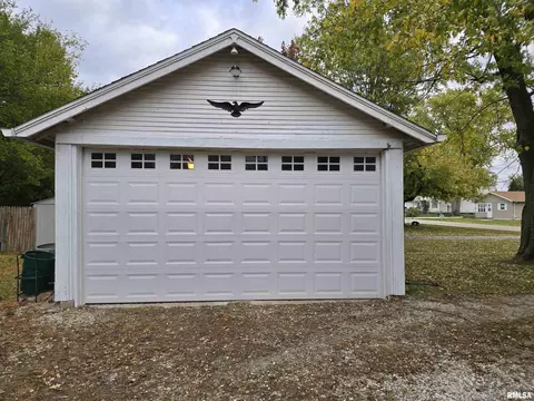 1195 S Main St, Canton, IL 61520 photo 39