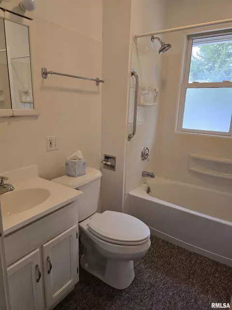 1195 S Main St, Canton, IL 61520 photo 29
