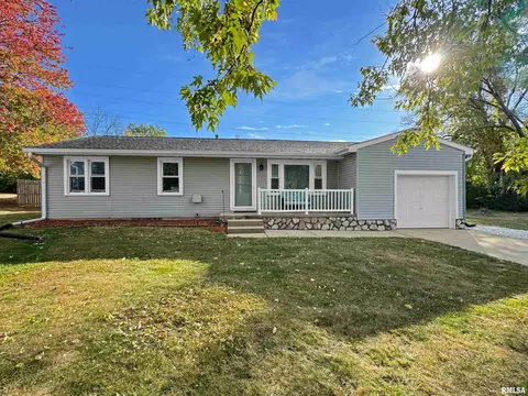 1324 N Stella Ct, Peoria, IL 61604