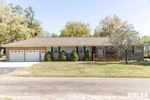 601 Lincoln Ave, Saint David, IL 61563