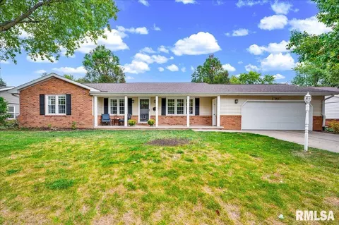 1156 Brentwood Rd, Morton, IL 61550