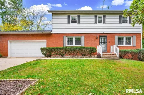 313 Howard St, East Peoria, IL 61611