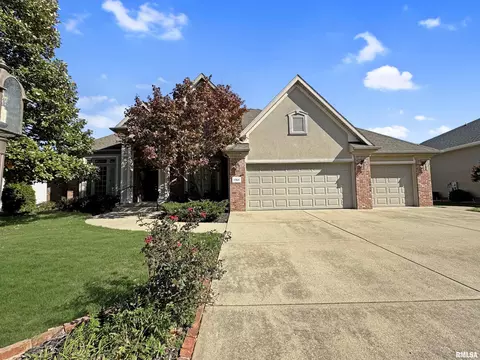 1968 Chestnut Ln, Washington, IL 61571