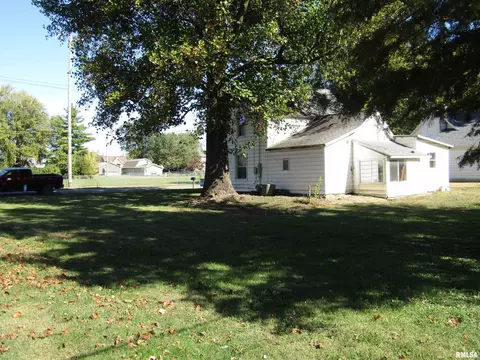 Exterior - 643 E Polk St, Cuba, IL 61427 photo 14 of 14