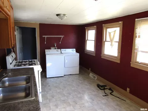 Kitchen - 643 E Polk St, Cuba, IL 61427 photo 2 of 3
