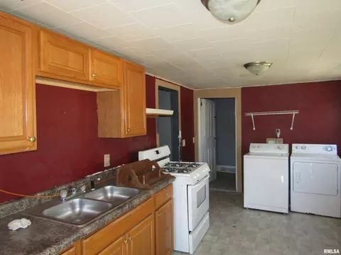 Other - 643 E Polk St, Cuba, IL 61427 photo 3 of 8