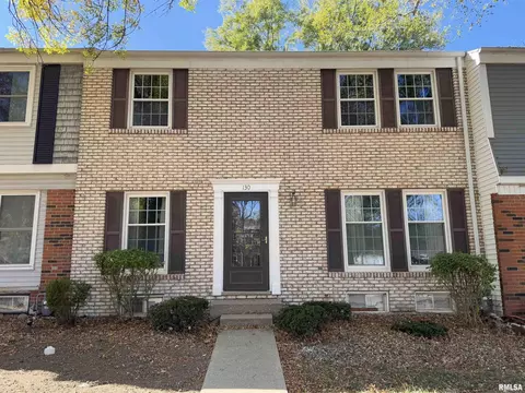 130 S Yorktown Rd, Macomb, IL 61455